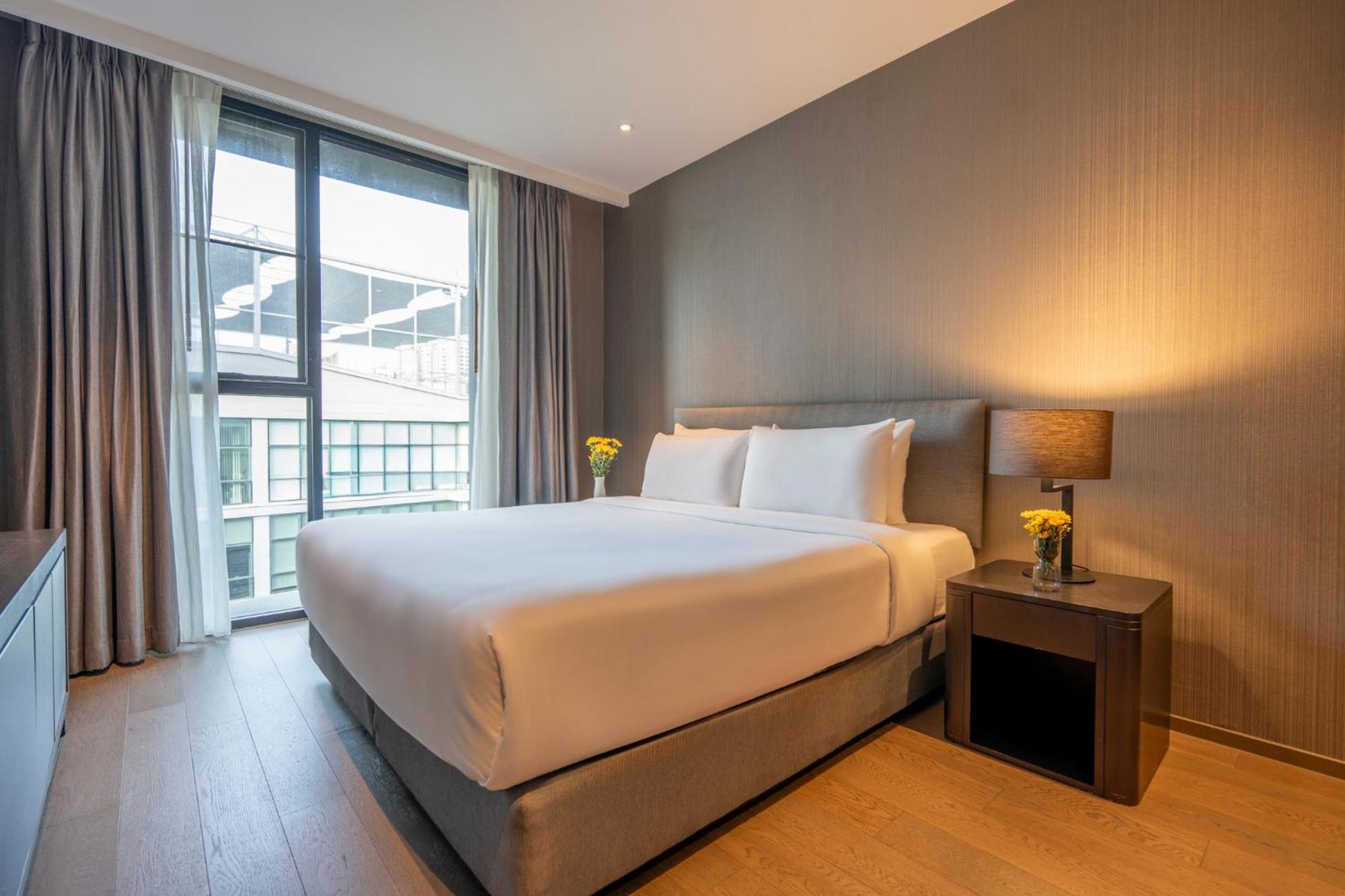 Walton Suites Sukhumvit Банкок Екстериор снимка
